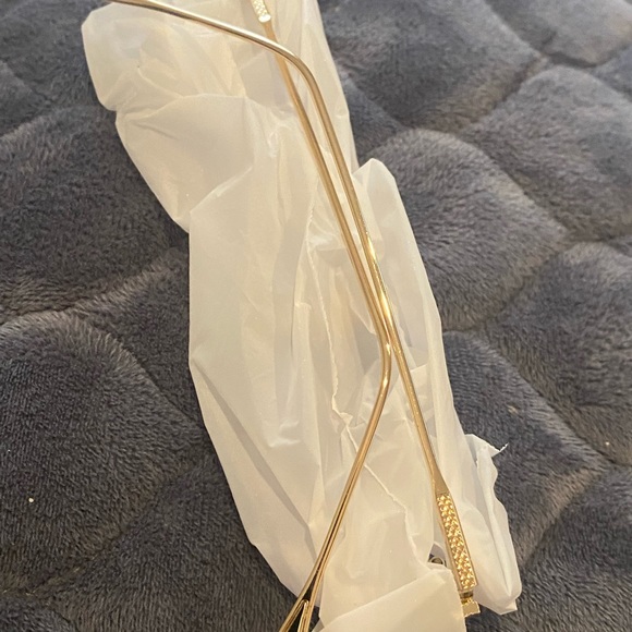 Only Vintage sunglasses 2 pair different styles - Picture 6 of 14